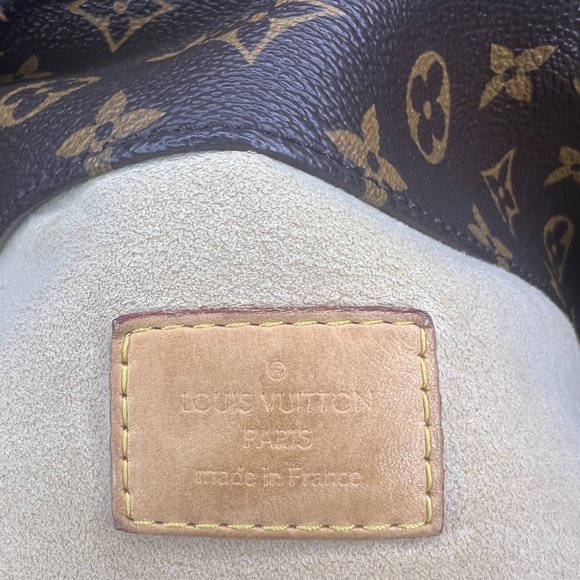 Louis Vuitton Artsy MM Monogram Hobo Tote Customized Leather Fringe Tassle - Picture 9 of 15